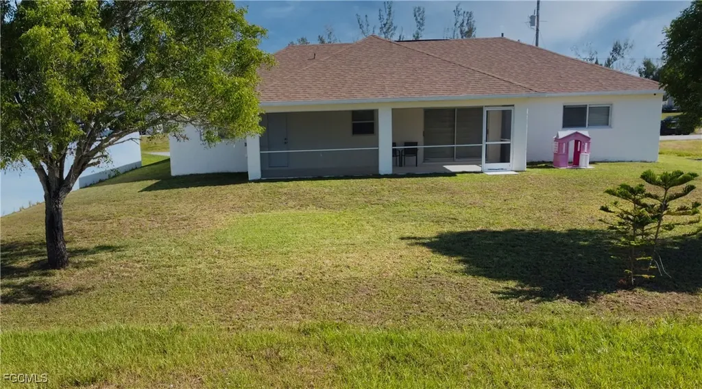 2614 NW 10th Terrace Cape Coral FL 33993