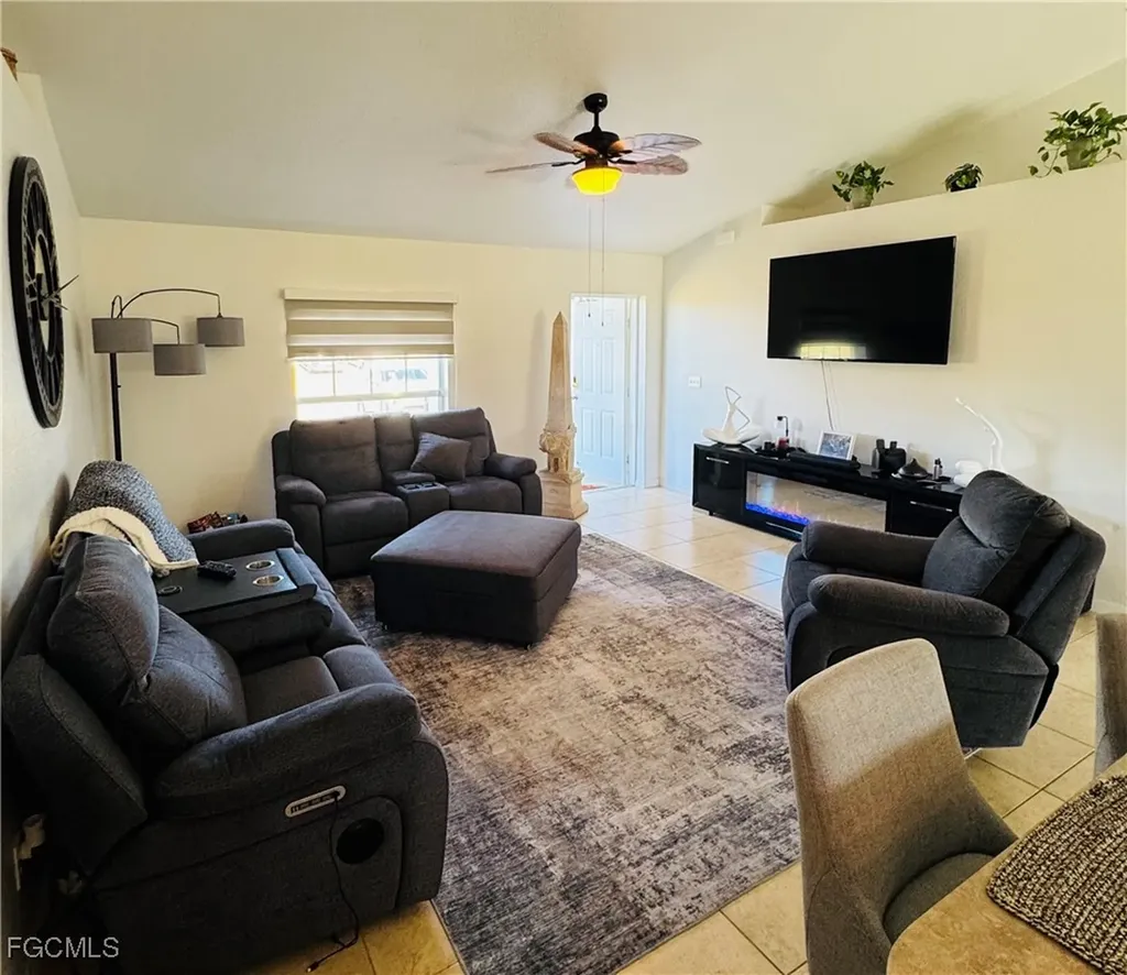 2614 NW 10th Terrace Cape Coral FL 33993