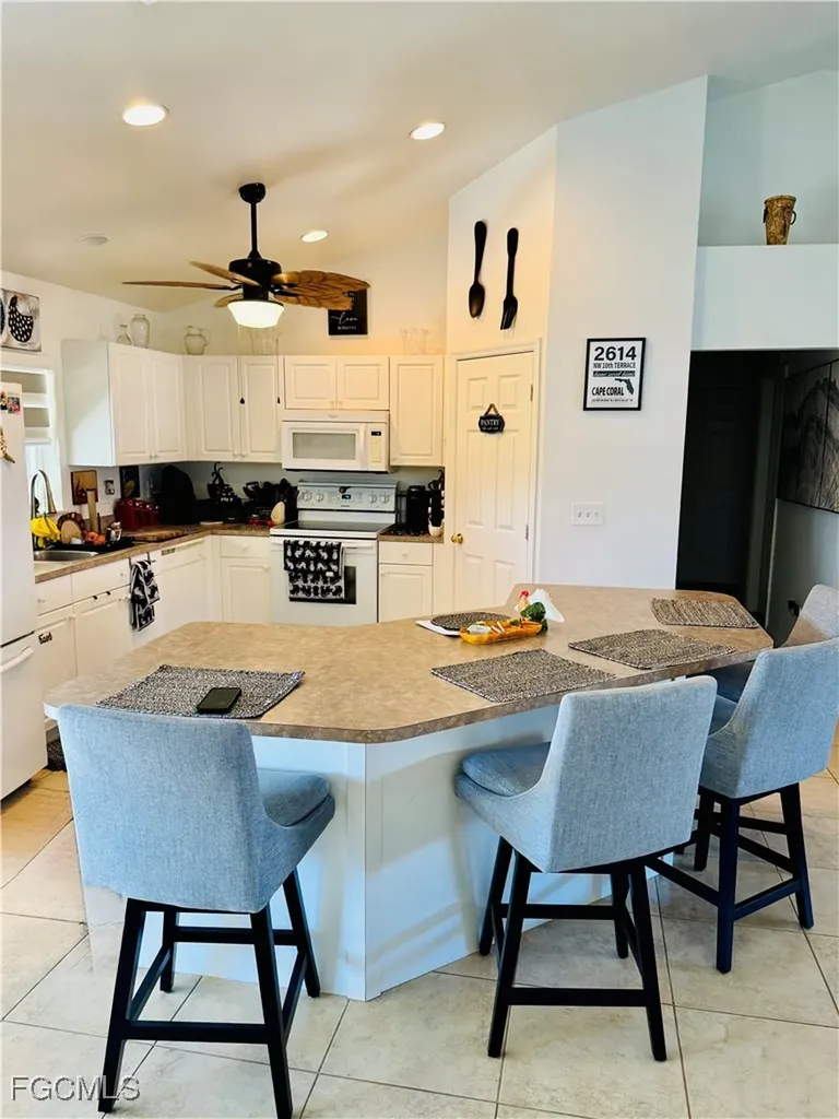 2614 NW 10th Terrace Cape Coral FL 33993