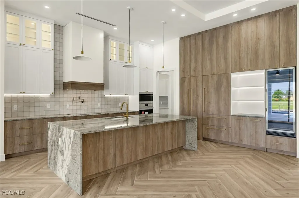 816 NW 39th Avenue Cape Coral FL 33993