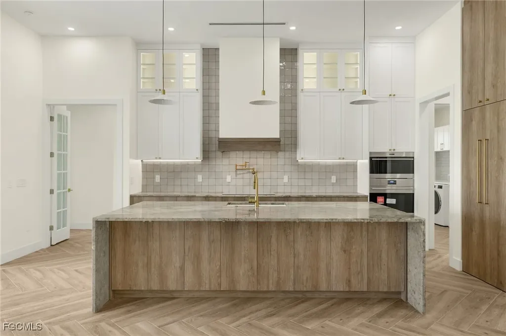 816 NW 39th Avenue Cape Coral FL 33993