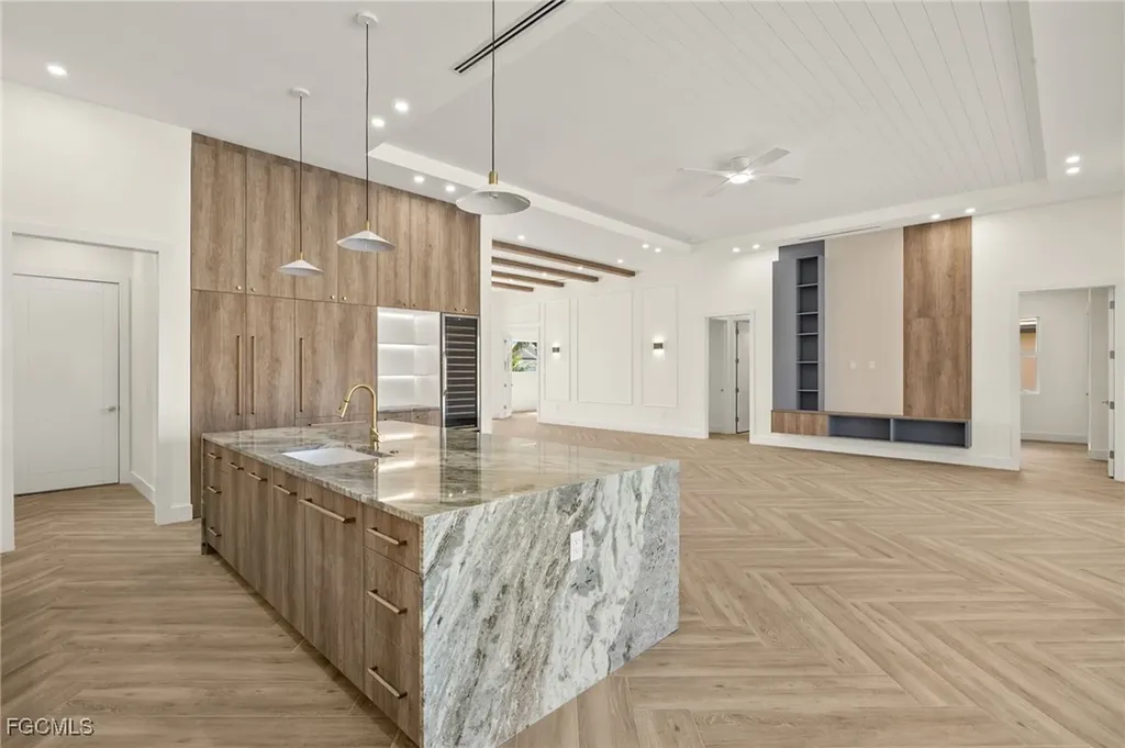 816 NW 39th Avenue Cape Coral FL 33993