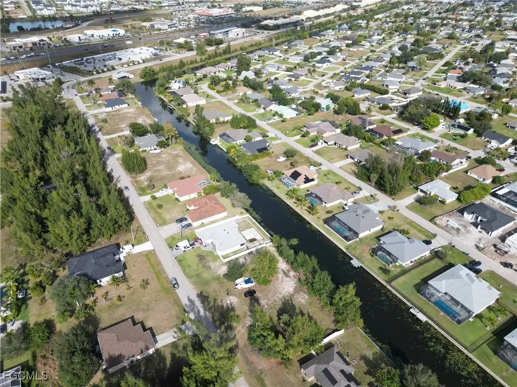 951 SW 15th Place Cape Coral FL 33991