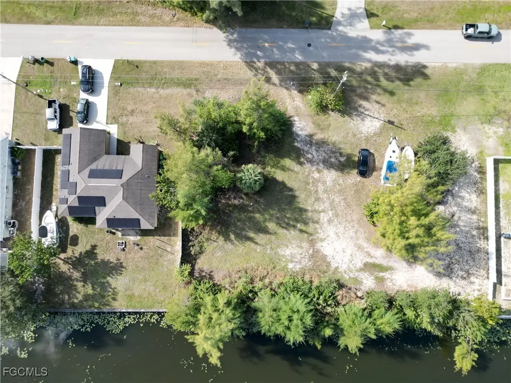 951 SW 15th Place Cape Coral FL 33991