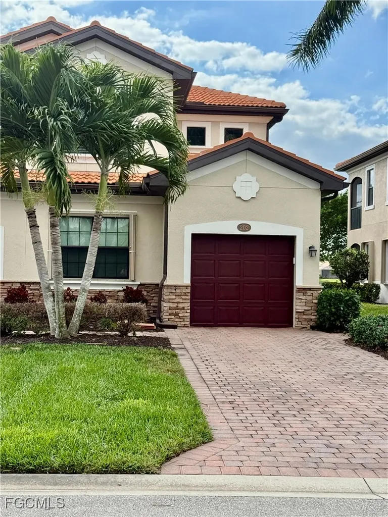 Bonita Springs FL, 26185 Palace Lane, Unit 202