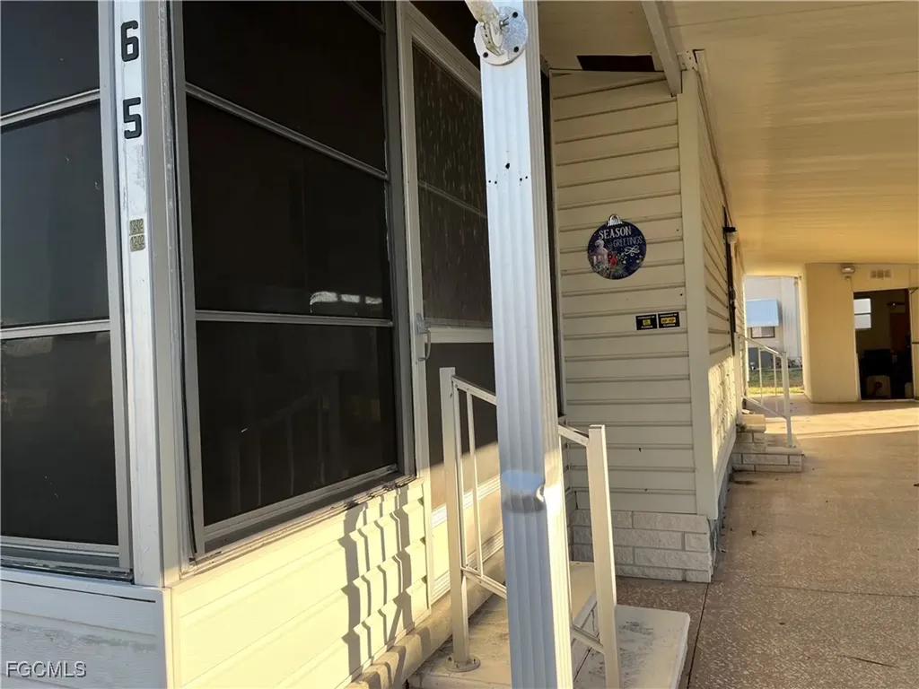 65 Sunset Circle North Fort Myers FL 33903