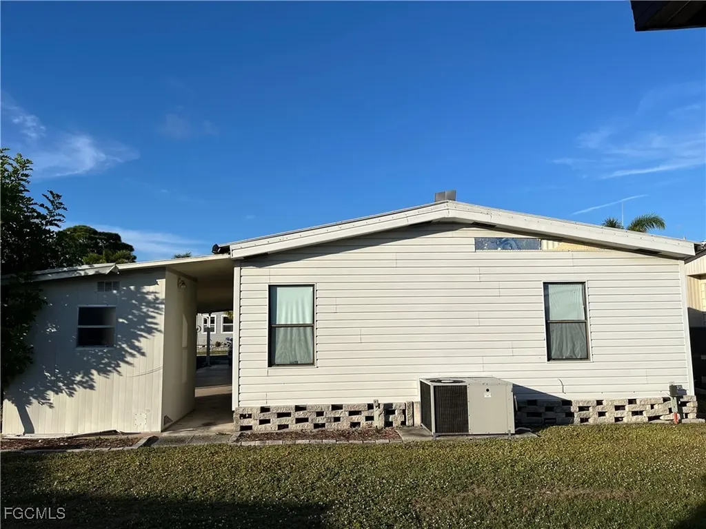 65 Sunset Circle North Fort Myers FL 33903