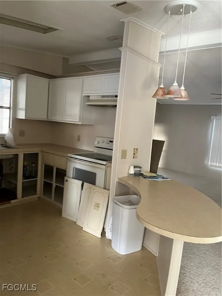 65 Sunset Circle North Fort Myers FL 33903