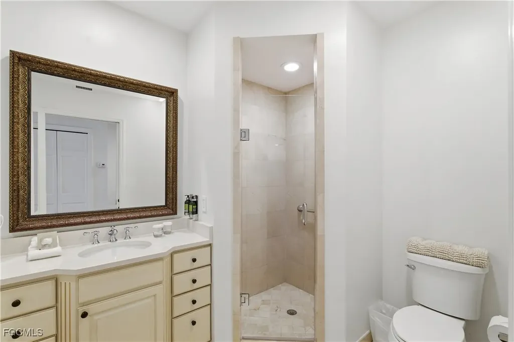 221 9th Street S Naples FL 34102