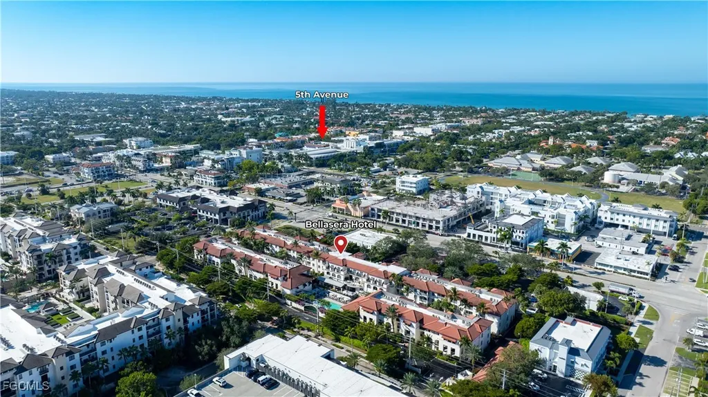 221 9th Street S Naples FL 34102