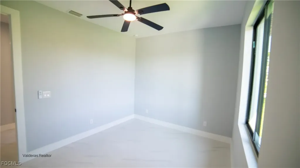 2401/2403 Matena Avenue S Lehigh Acres FL 33973