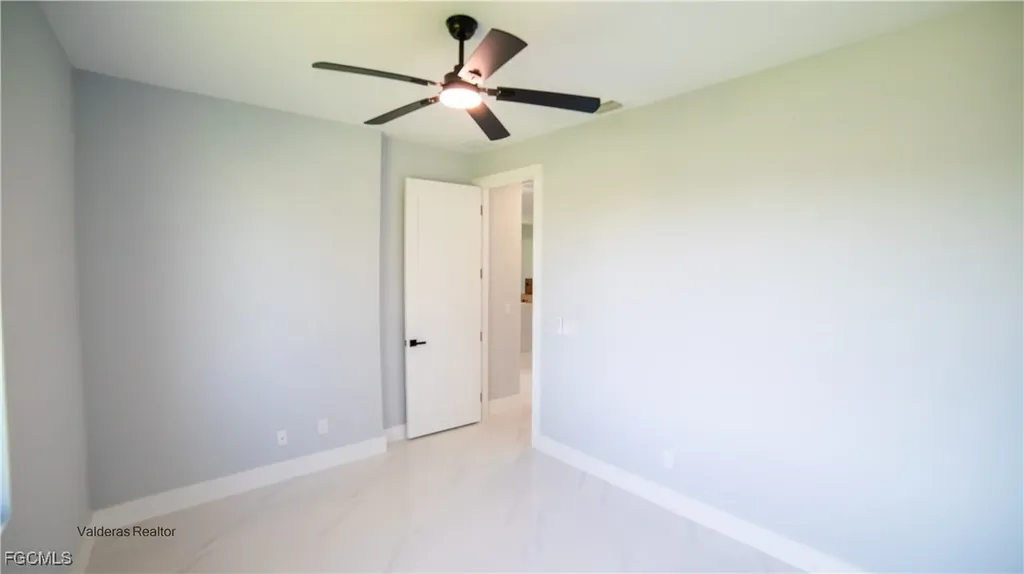 2401/2403 Matena Avenue S Lehigh Acres FL 33973