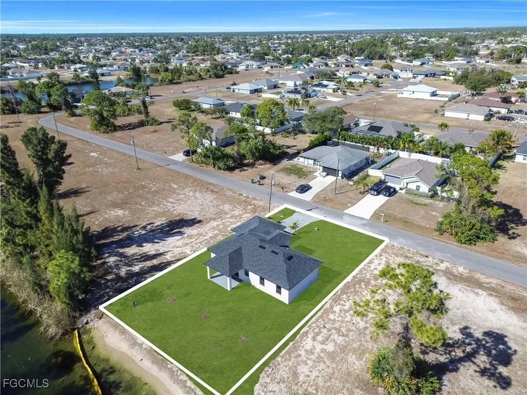 1924 NE 33rd Lane Cape Coral FL 33909