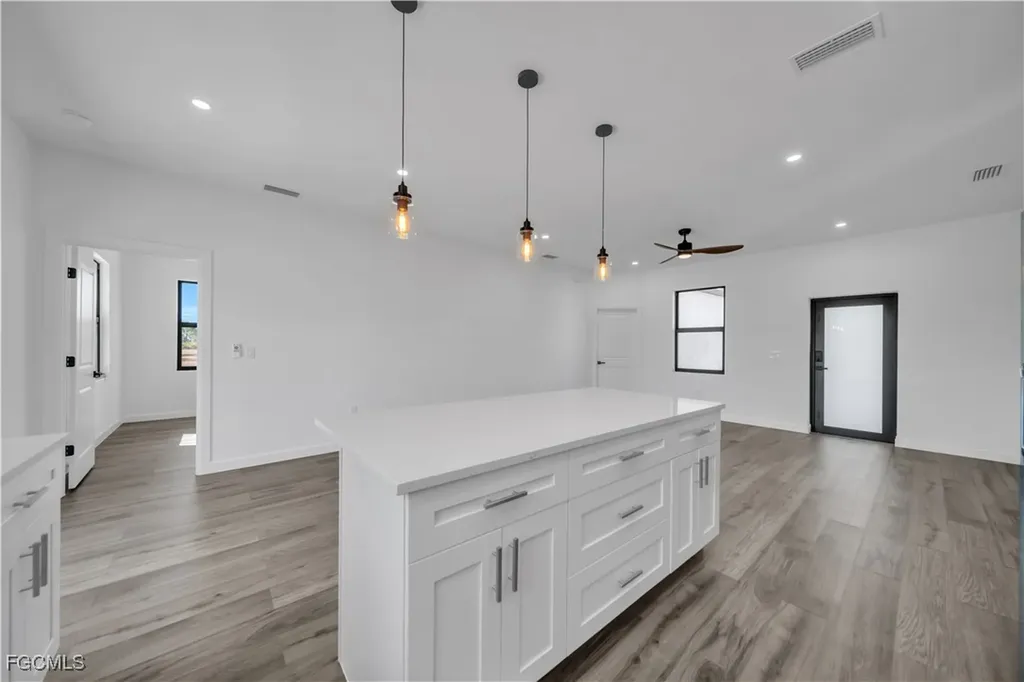 1924 NE 33rd Lane Cape Coral FL 33909