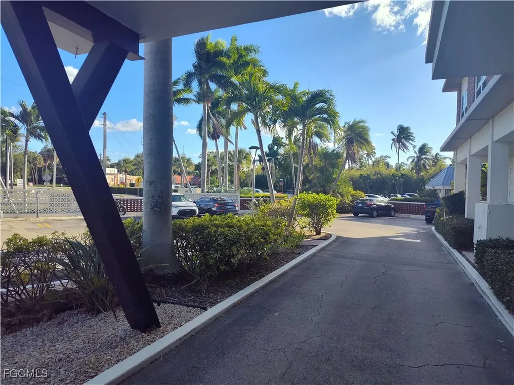 2350 W 1st Street Fort Myers FL 33901