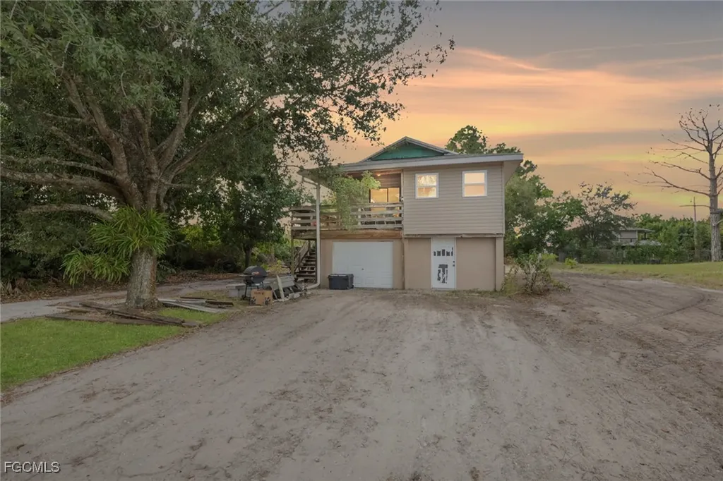 1506 Rena Avenue S Lehigh Acres FL 33976
