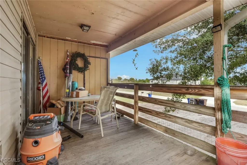 1506 Rena Avenue S Lehigh Acres FL 33976