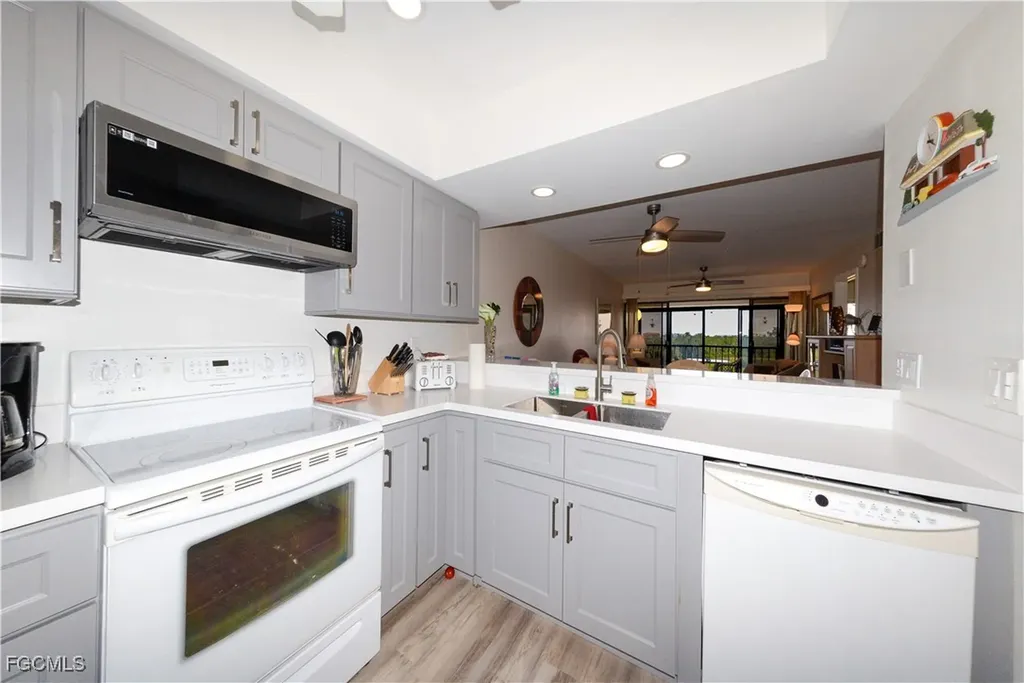 21490 Bay Village Drive Fort Myers Beach FL 33931