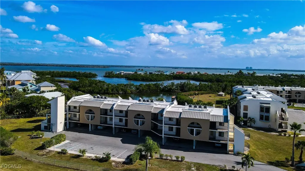 21490 Bay Village Drive Fort Myers Beach FL 33931