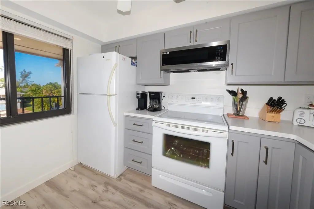 21490 Bay Village Drive Fort Myers Beach FL 33931