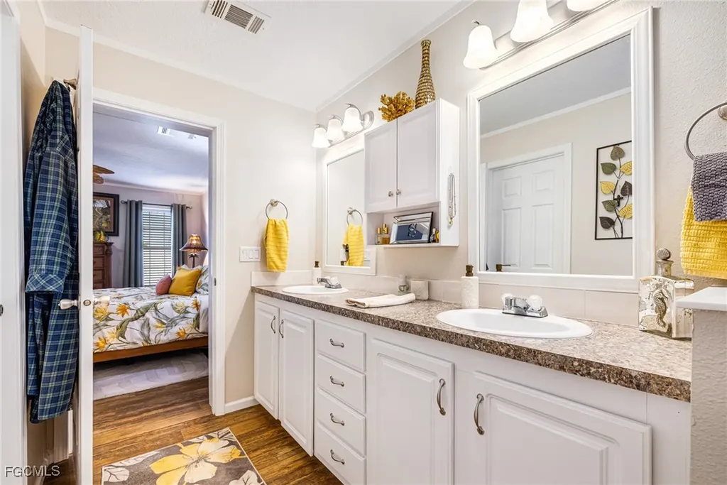 2862 York Road St. James City FL 33956