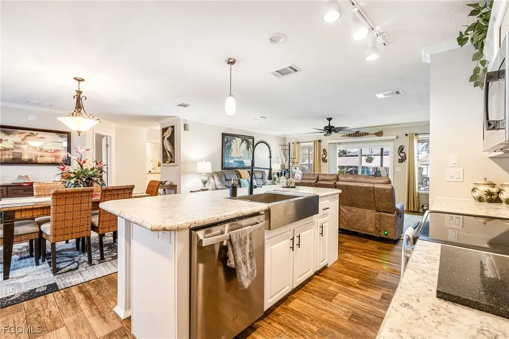 2862 York Road St. James City FL 33956