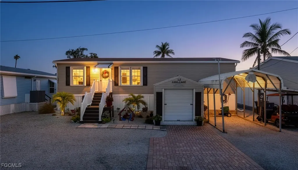2862 York Road St. James City FL 33956