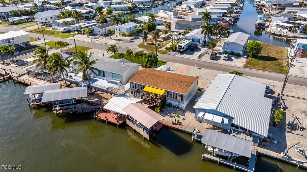 2862 York Road St. James City FL 33956