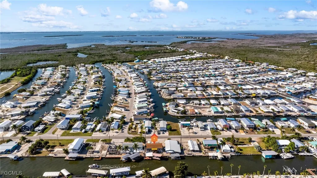 2862 York Road St. James City FL 33956