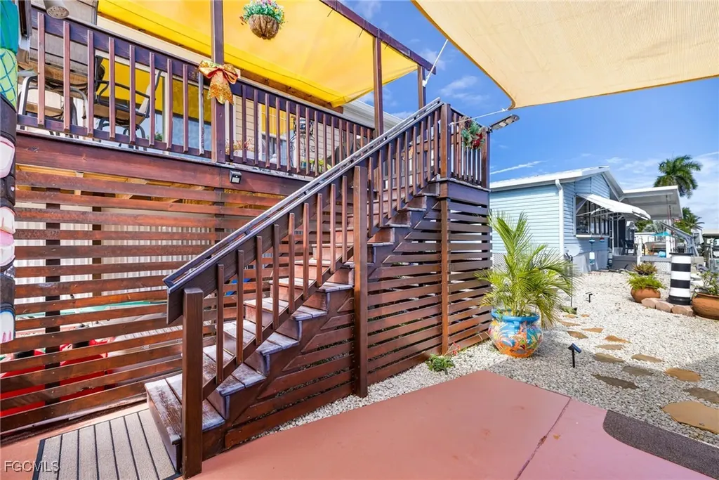 2862 York Road St. James City FL 33956