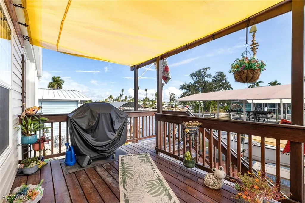 2862 York Road St. James City FL 33956