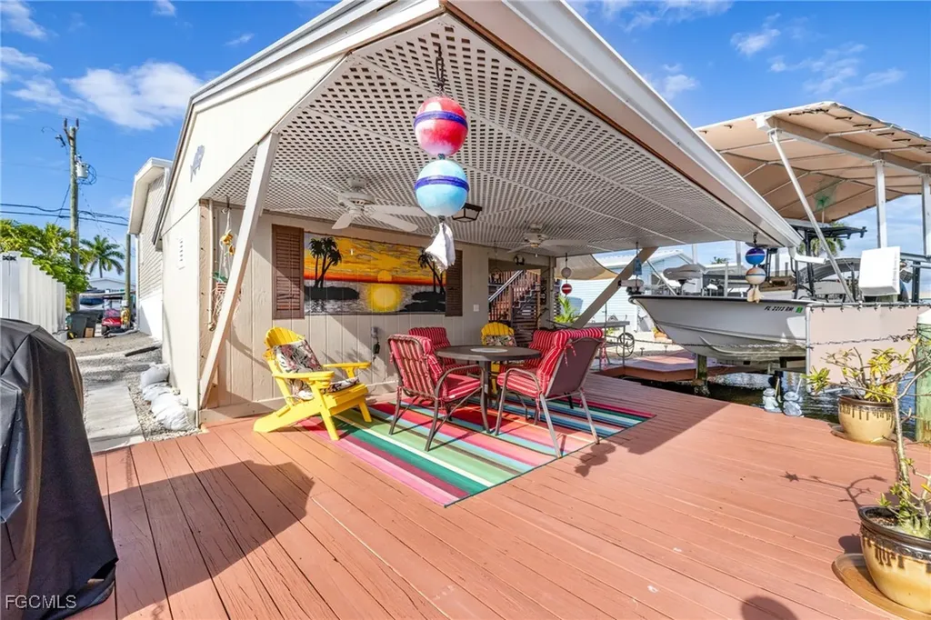 2862 York Road St. James City FL 33956