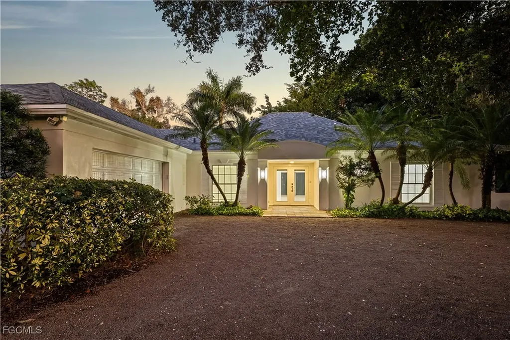 640 Jacana Circle Naples FL 34105