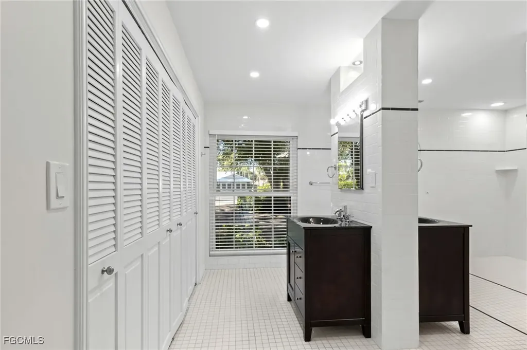 640 Jacana Circle Naples FL 34105