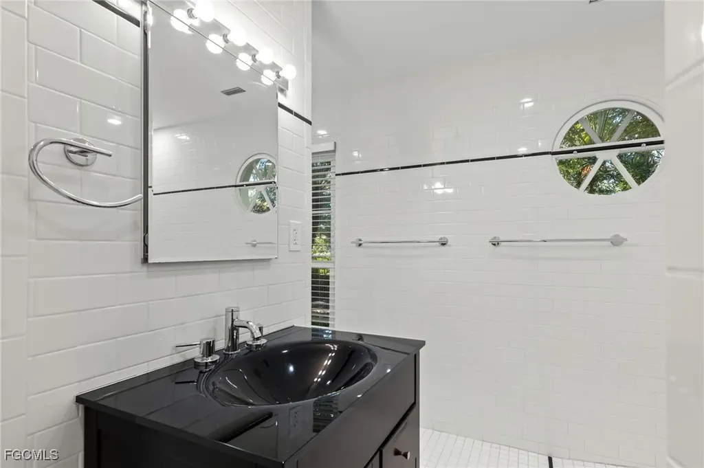 640 Jacana Circle Naples FL 34105