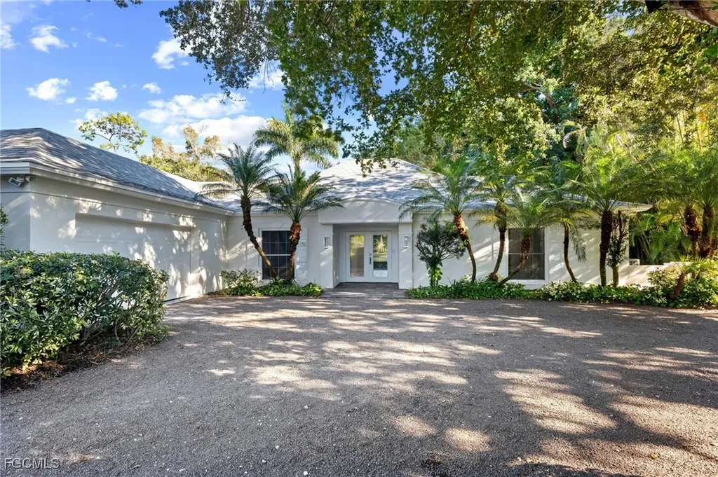 640 Jacana Circle Naples FL 34105
