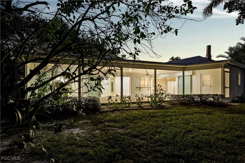 640 Jacana Circle Naples FL 34105