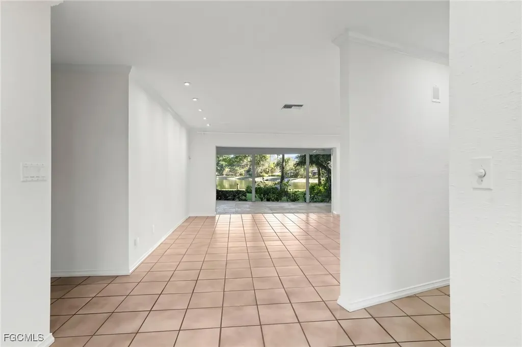 640 Jacana Circle Naples FL 34105