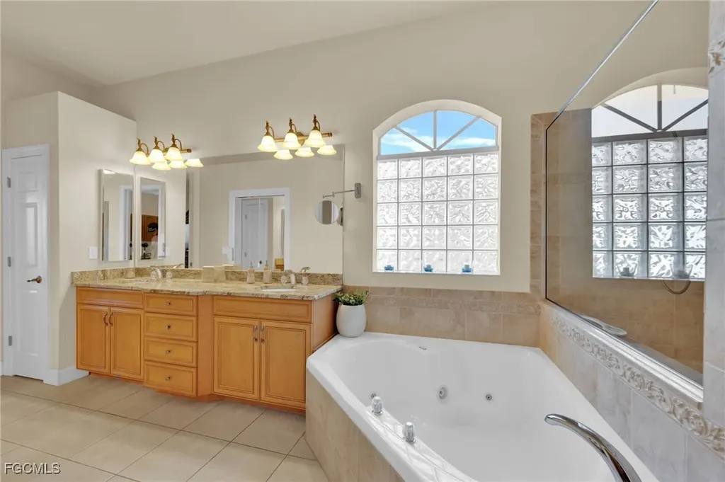 2909 SW 39th Street Cape Coral FL 33914