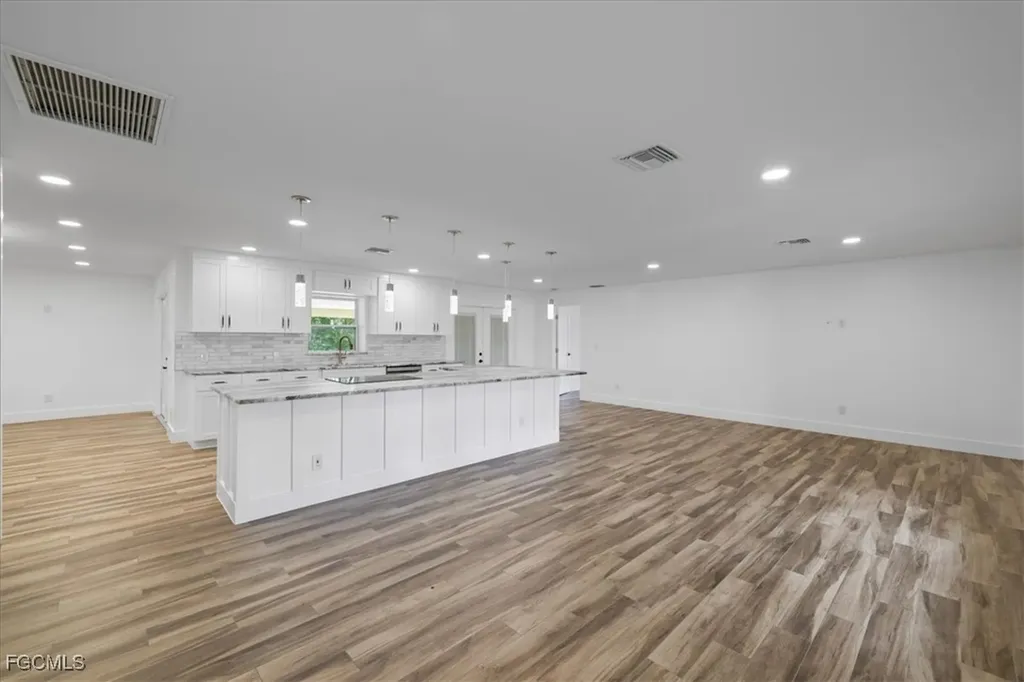158 Dow Lane North Fort Myers FL 33917