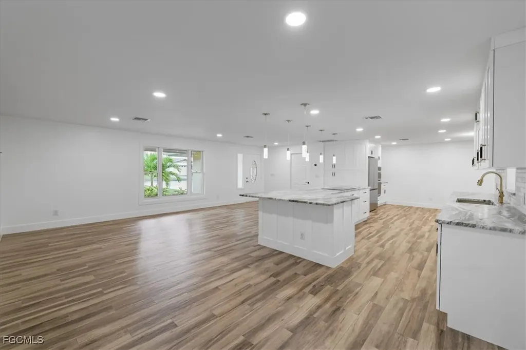 158 Dow Lane North Fort Myers FL 33917