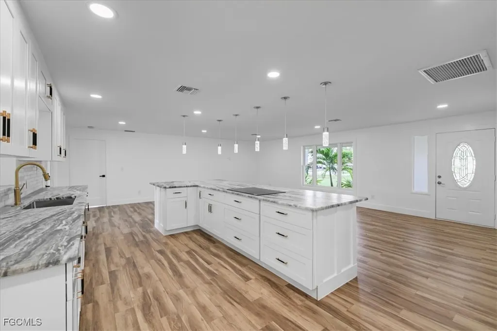 158 Dow Lane North Fort Myers FL 33917