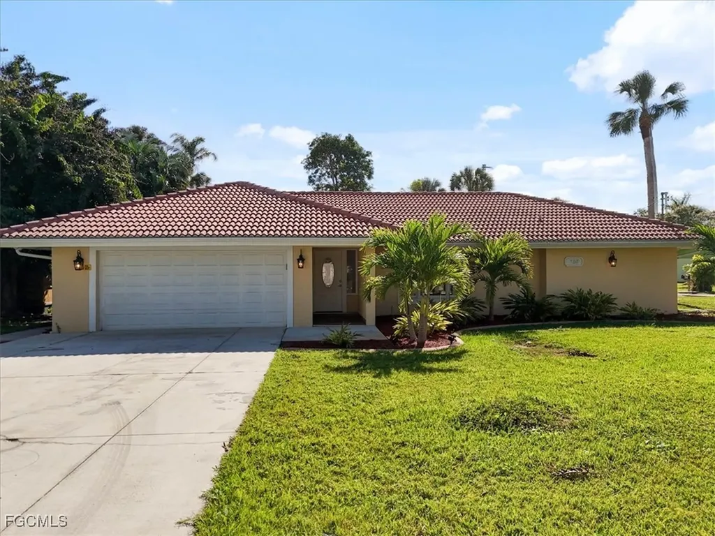 158 Dow Lane North Fort Myers FL 33917
