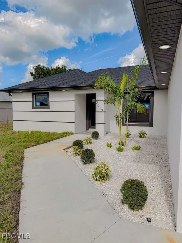 2610 27th Street SW Lehigh Acres FL 33976
