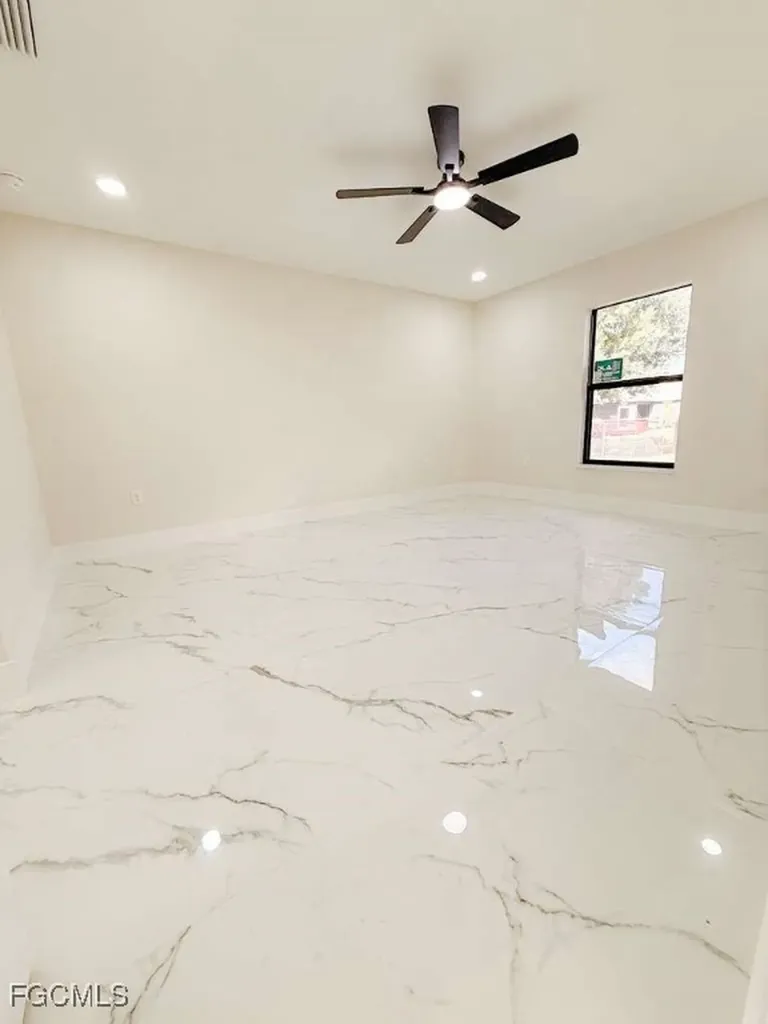 2610 27th Street SW Lehigh Acres FL 33976