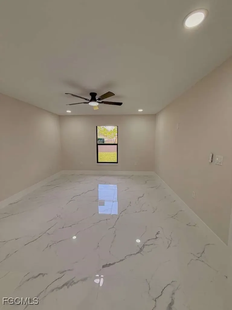 2610 27th Street SW Lehigh Acres FL 33976