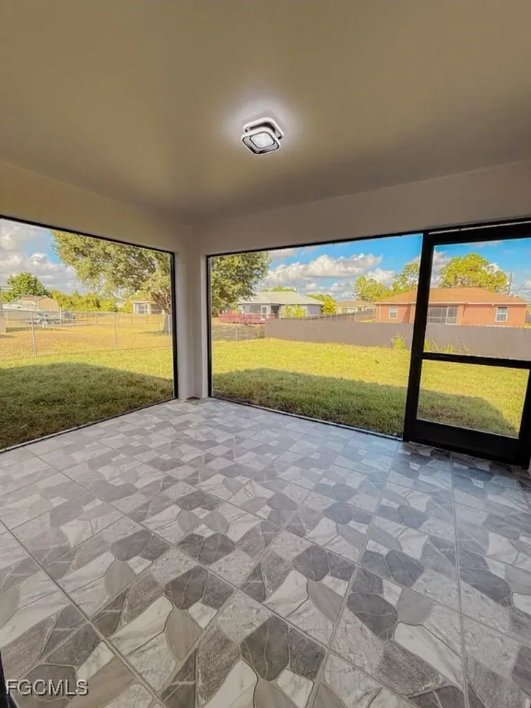 2610 27th Street SW Lehigh Acres FL 33976