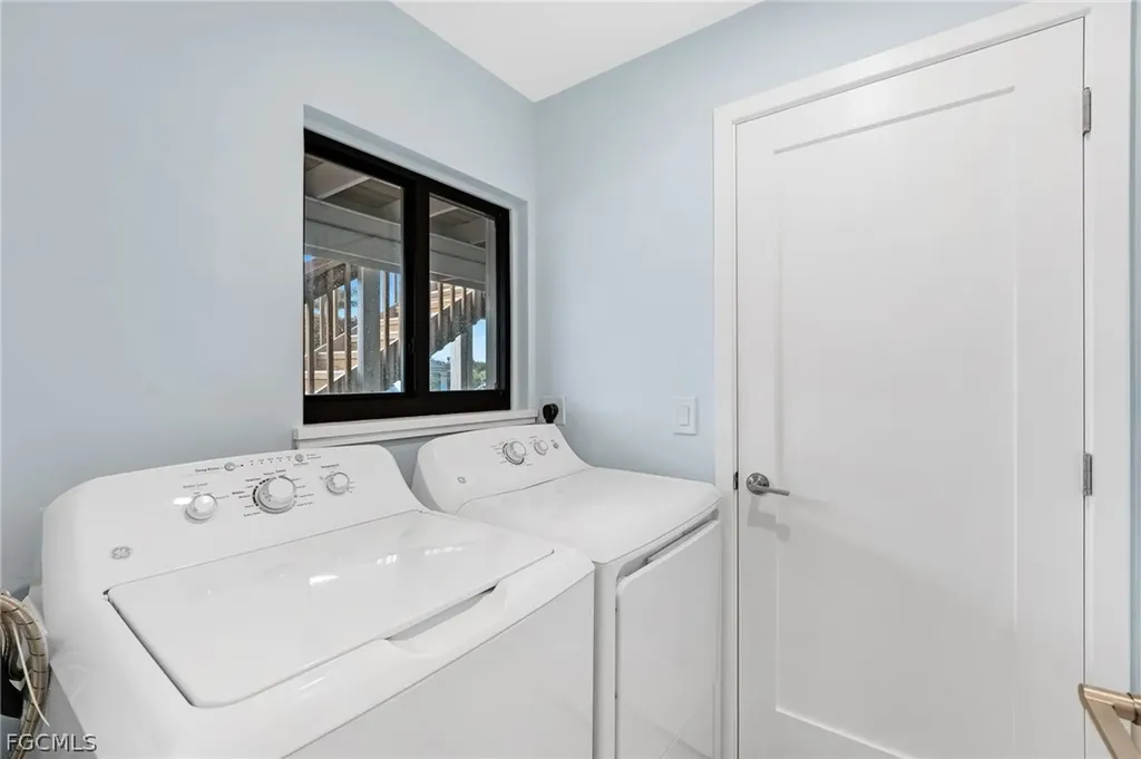 760 Sextant Drive Sanibel FL 33957