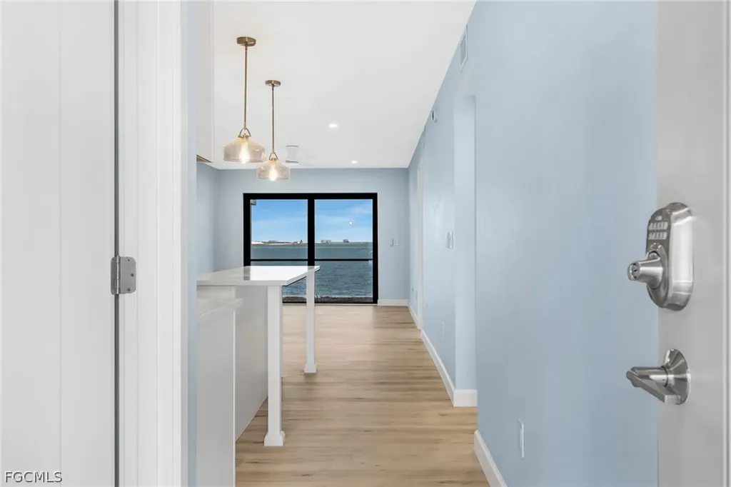 760 Sextant Drive Sanibel FL 33957