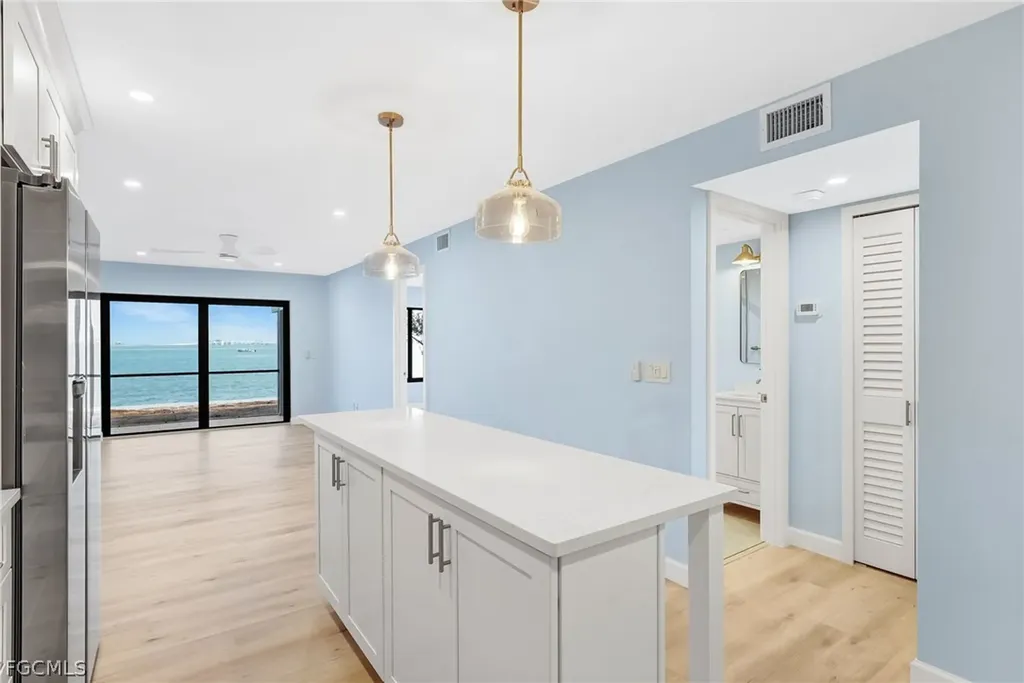 760 Sextant Drive Sanibel FL 33957